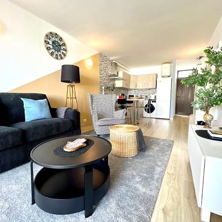 Stunning Lovely Flat With Pool And Strong Wi-Fi, 31 アロナ エクステリア 写真