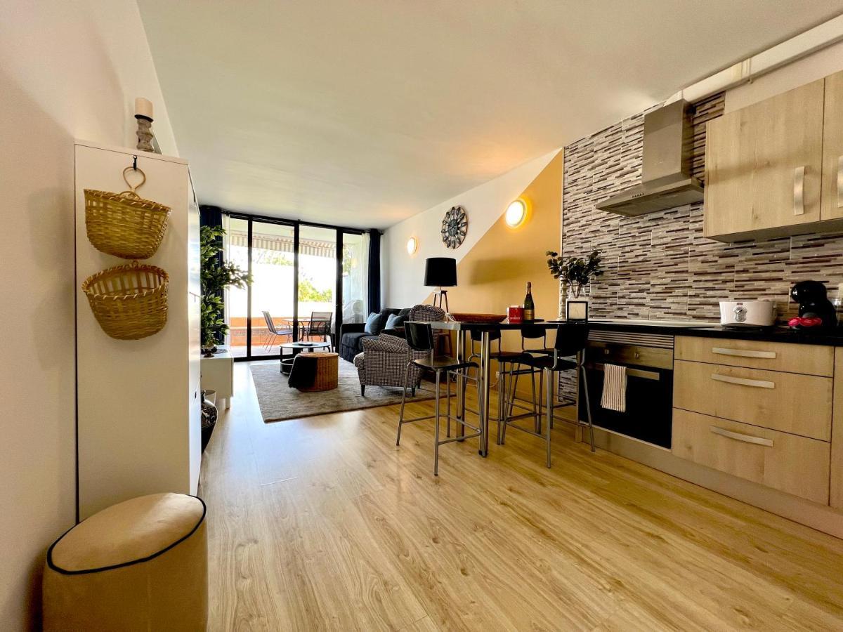 Stunning Lovely Flat With Pool And Strong Wi-Fi, 31 アロナ エクステリア 写真