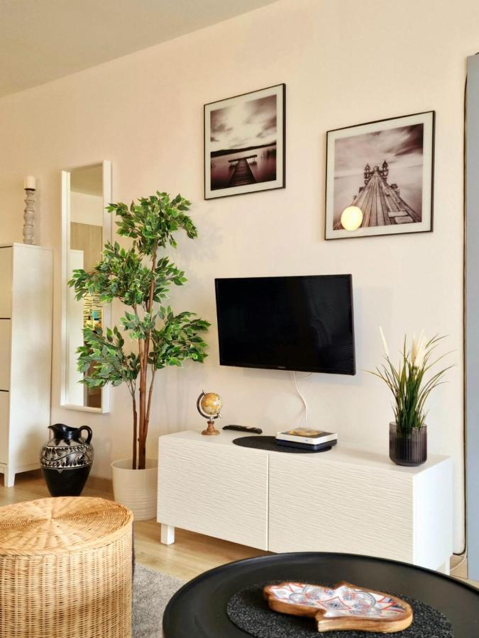 Stunning Lovely Flat With Pool And Strong Wi-Fi, 31 アロナ エクステリア 写真