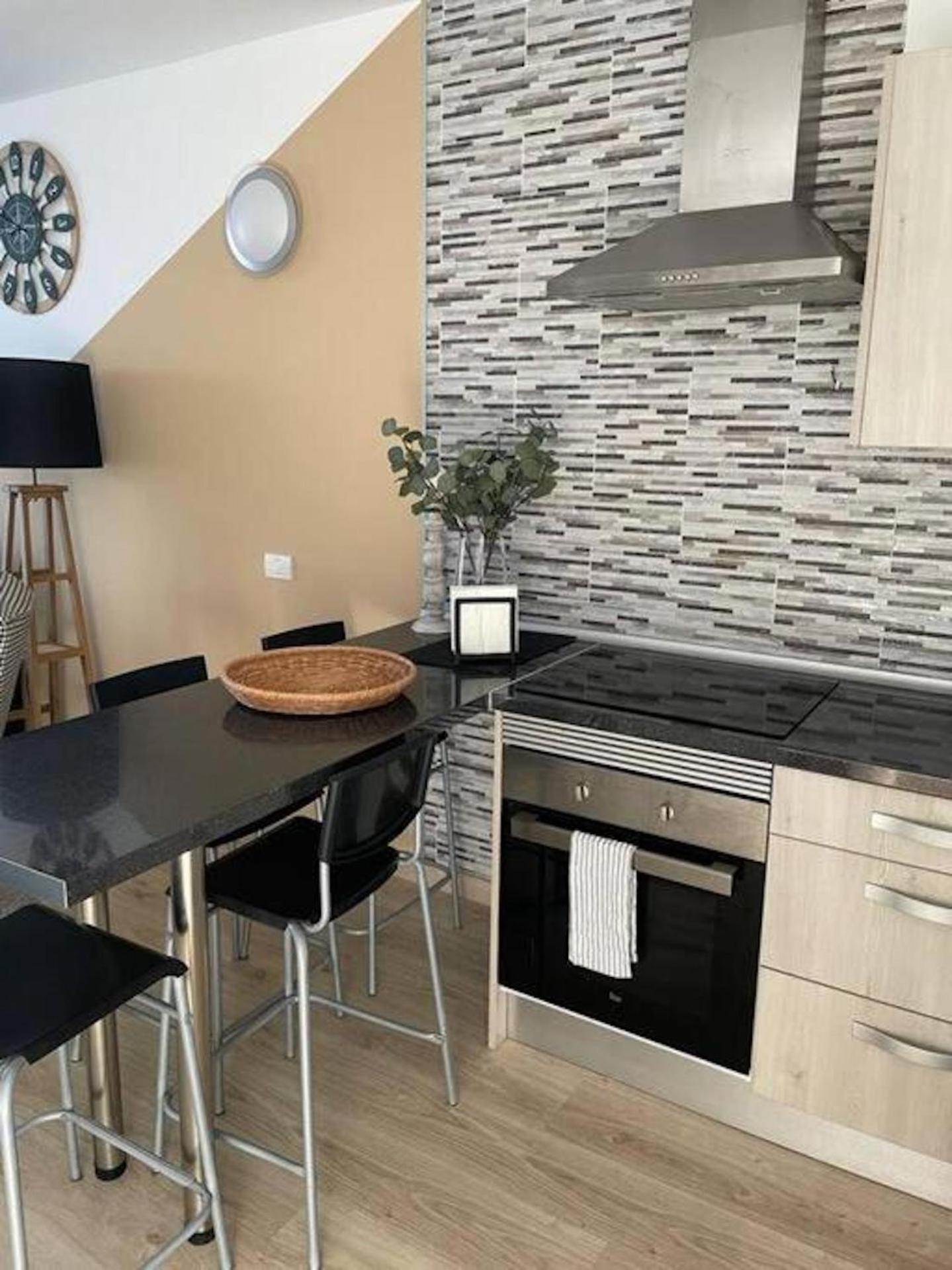 Stunning Lovely Flat With Pool And Strong Wi-Fi, 31 アロナ エクステリア 写真
